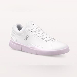 On Women's THE ROGER Advantage Shoes